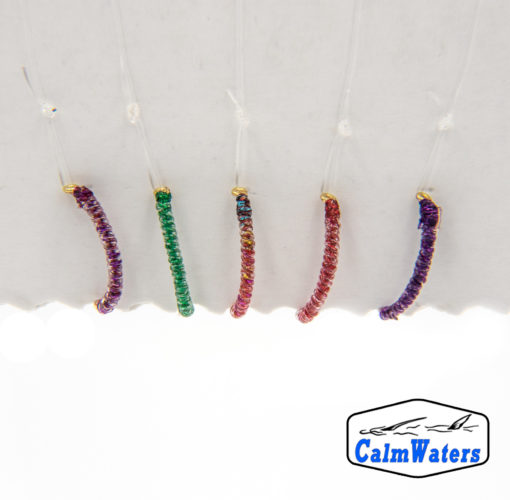 Amettiera multicolore in sintetico traslucido con brillantini glitter per una maggiore visibilità. Da usarsi nella fase esplorativo a inizio pescata, per capire su cosa si orientano le mangiate.